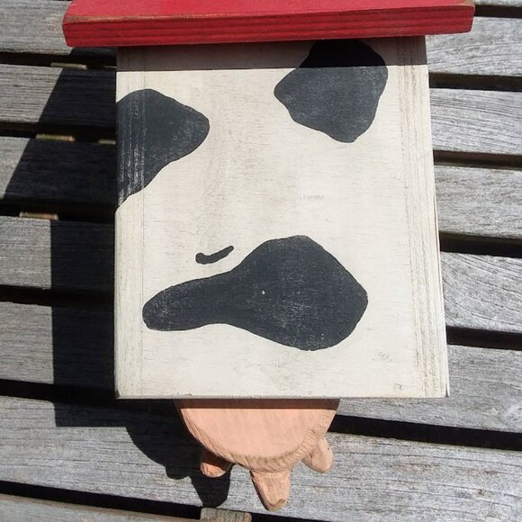 Beautiful Handmade Birdhouse Cow Utter Black & White Made in Alberta Canada - Picture 3 of 10